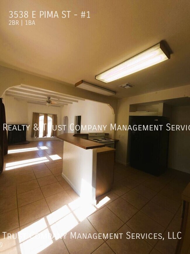 Foto del edificio - 3538 E Pima St