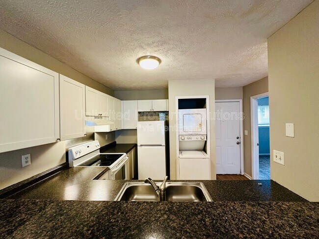 Foto del edificio - 215 Sunn Aire Ct