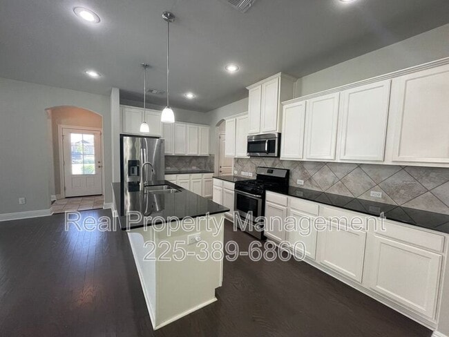 Foto del edificio - 7948 Antebellum Ave