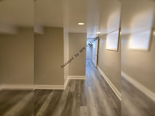 Building Photo - 3240 W 64th Pl