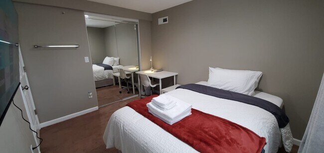 Foto del edificio - 1803 N 200th St