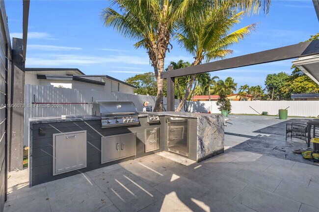 Foto del edificio - 500 SW 64th Pkwy