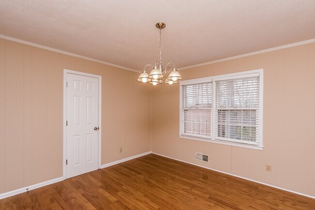 Foto del edificio - 7163 Bluebird Ln