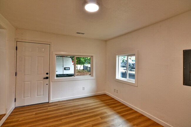 Foto del edificio - 22705 Mountlake Terrace