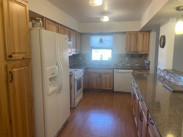 Building Photo - 7609 Basin Creek Ct NW