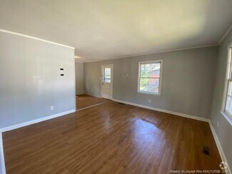 Building Photo - 4207 S Dowfield Dr