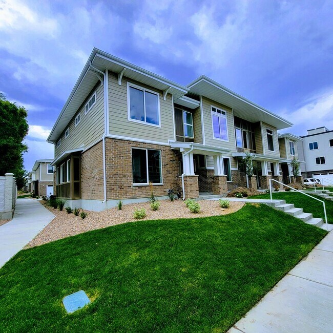 Foto del edificio - Stunning Townhome!