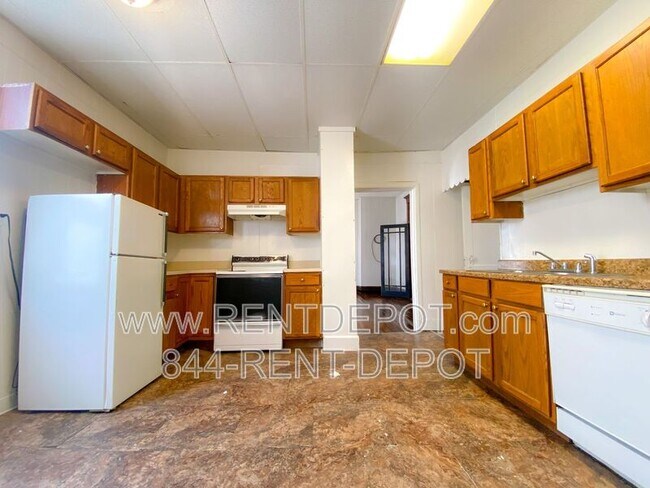 Foto del edificio - 412 E Riverside Dr