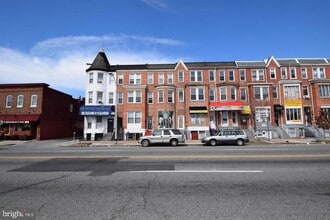 Building Photo - 114 W 25th St