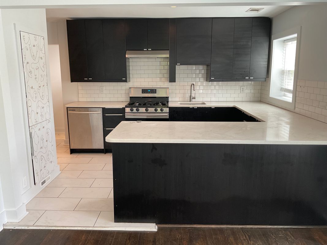 Foto principal - 787 Berkeley Ave NW