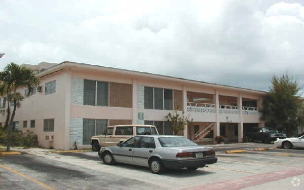 Building Photo - 7331-7333 Gary Ave