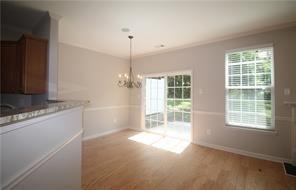 Foto del edificio - 3082 Brockenhurst Dr