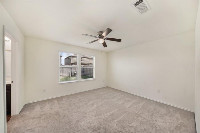 Building Photo - 2611 Lapwing Dr.