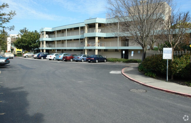 Building Photo - Stevenson House