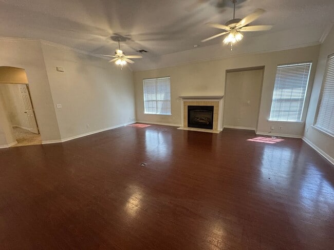 Building Photo - Beautiful 3 Bedroom home in The Haven