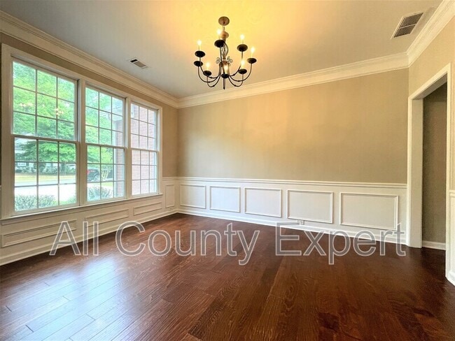 Building Photo - 3045 Springfield Ct