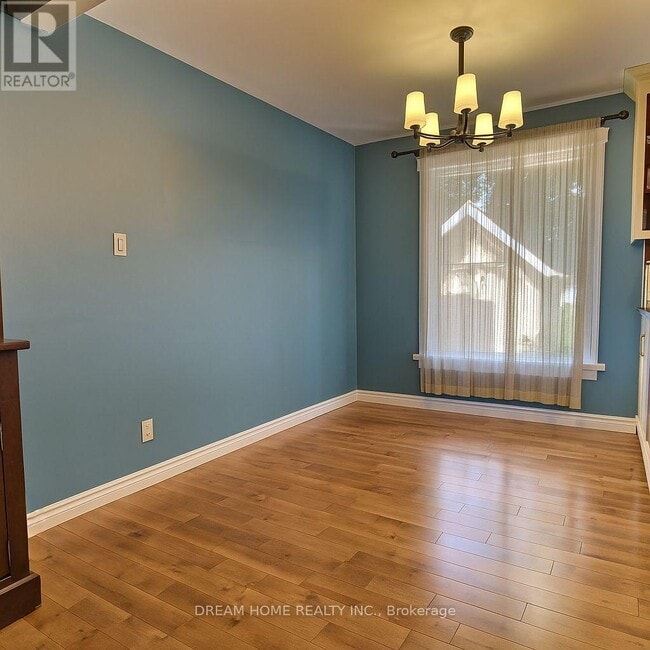 Building Photo - 110 Johnson St