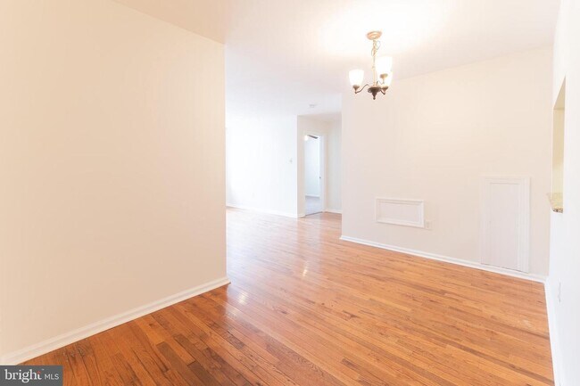Foto del edificio - 1050 E Montgomery Ave