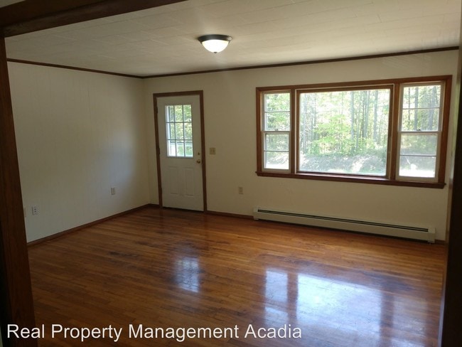 Building Photo - 2 br, 1 bath House - 1558 Stillwater Ave.