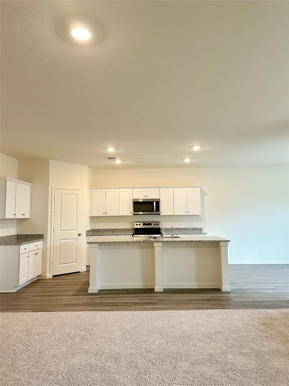 Building Photo - 4017 Silver Linden