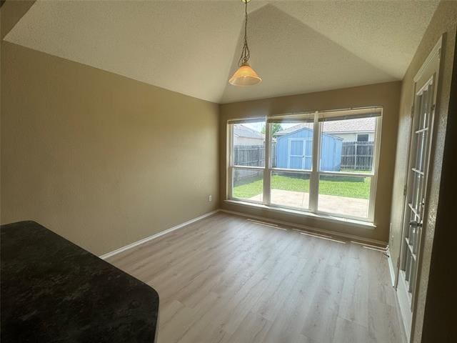 Building Photo - 908 Cedar Ridge Ln