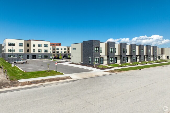 Foto del edificio - Berkshire Ashwaubenon Townhomes