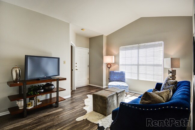 Pecan Orchard Apartments New Braunfels Tx Building Photo Pecan Orchard