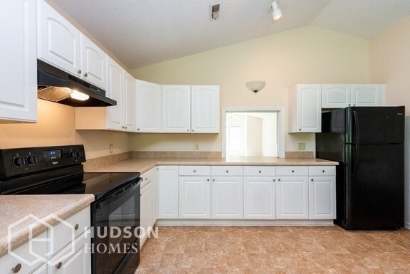 Foto del edificio - 440 N Rutherford Rd