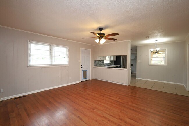 Foto del edificio - 1104 Kimberly Dr