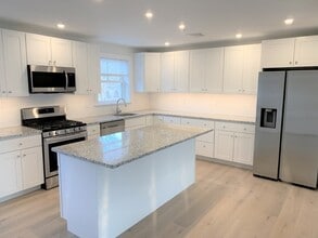 Building Photo - 1 Broadway Ave