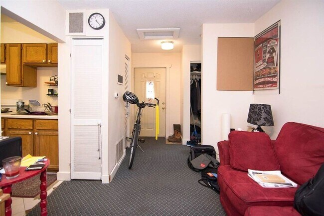 Foto del edificio - Charming 1 Bedroom 1 bath House in Iowa City