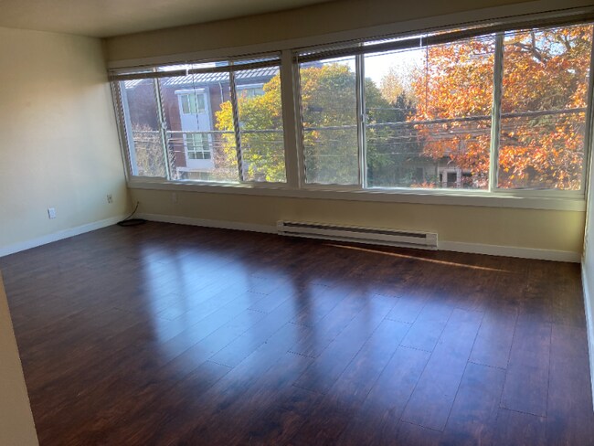 Foto del edificio - 1401 E Harrison St