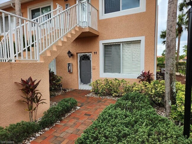 Building Photo - 6640 Beach Resort Dr