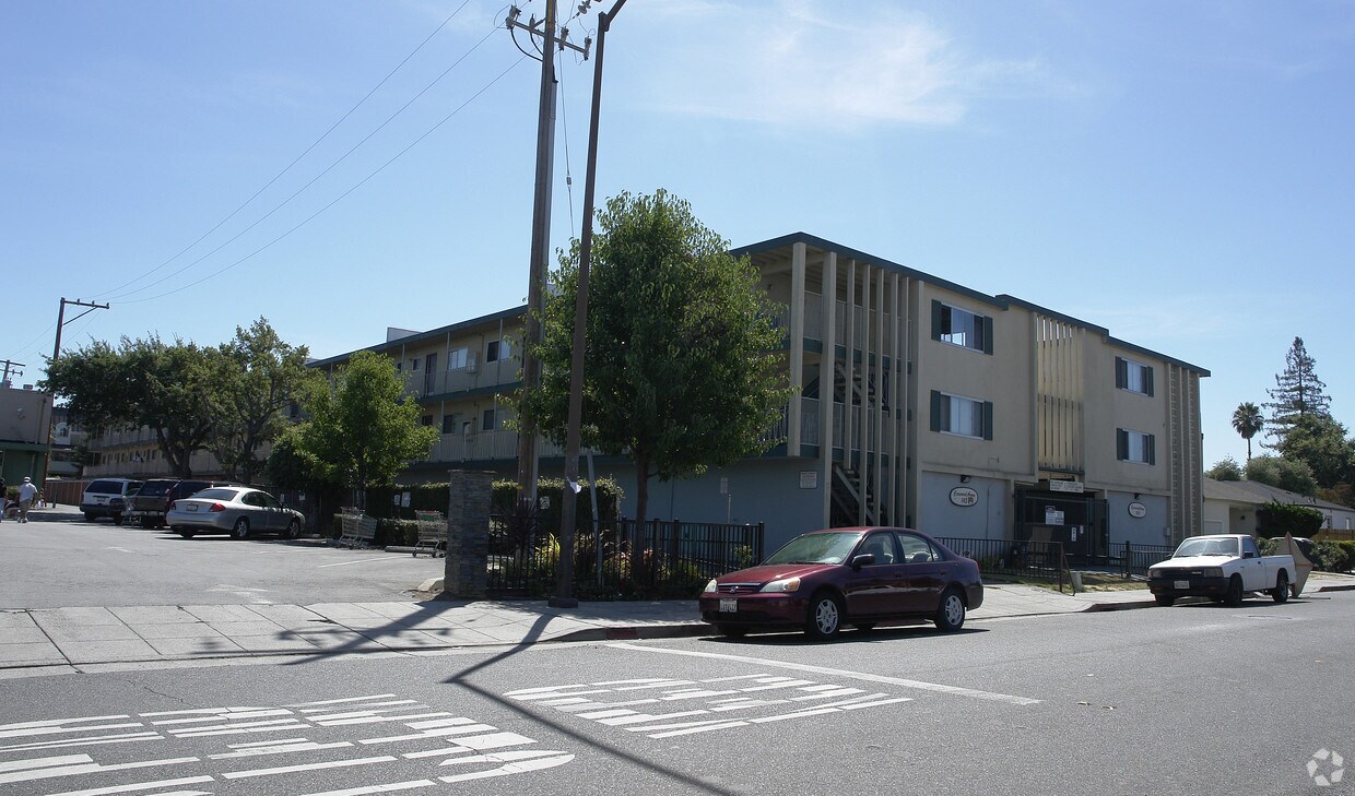 Primary Photo - Carwood Arms Apartments