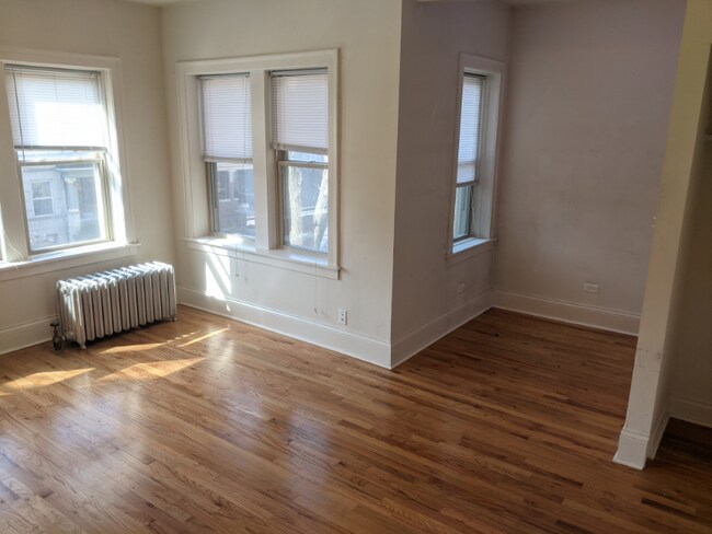 Foto del edificio - 6441 N Newgard Ave