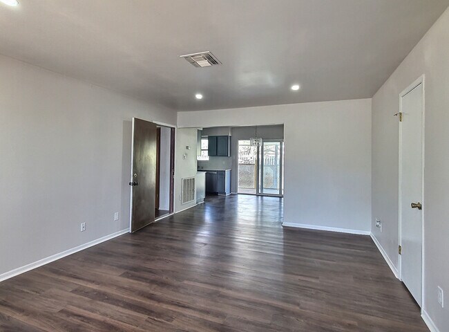 Foto del edificio - 108 Quail Valley Dr