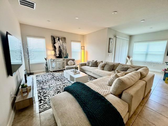 Foto del edificio - 8351 Greenway Ave