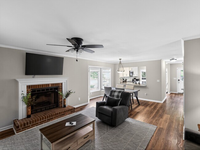 Building Photo - 5124 Laurel Bridge Ct SE