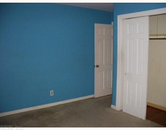 Foto del edificio - 3812 Cedar Ln