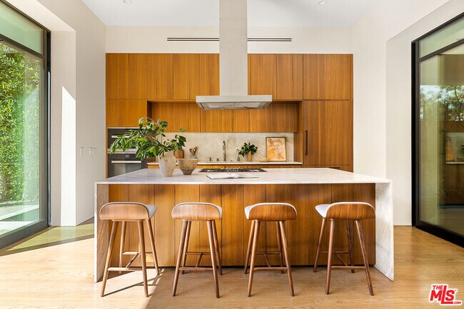 Foto del edificio - 8732 Rangely Ave