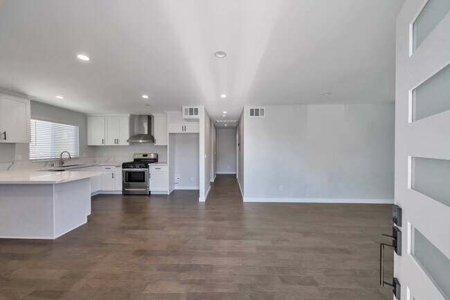 Building Photo - 4239 Halldale Ave