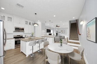 Building Photo - 1320 Dorothy St