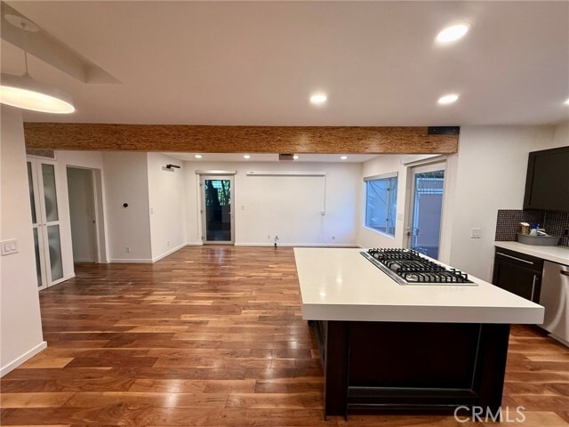 Building Photo - 2302 Oakwood Ave