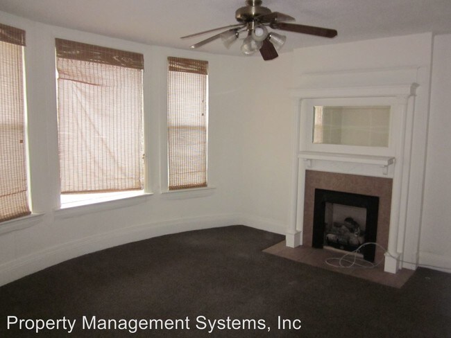 Foto del edificio - 1070 W Pierpont Ave
