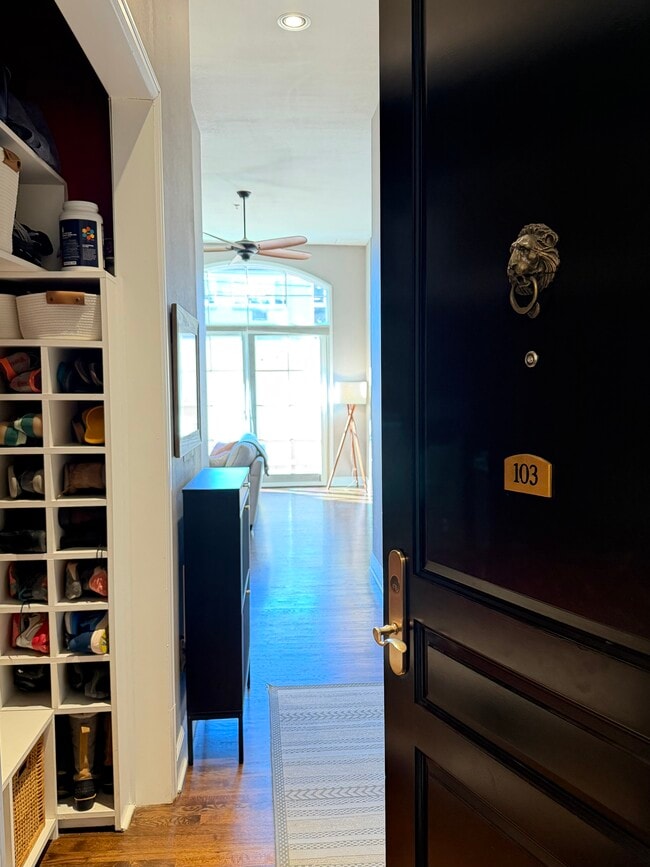 Photo - 25 N Downing St Apartment