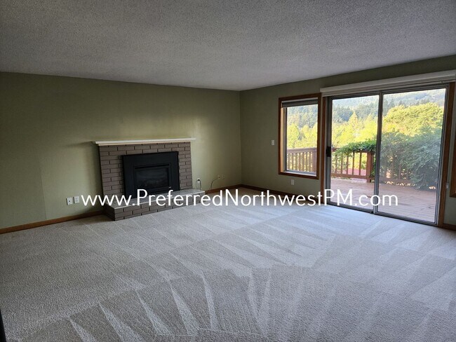 Foto del edificio - Beautiful 3 Bedroom Home in Southeast Eugene