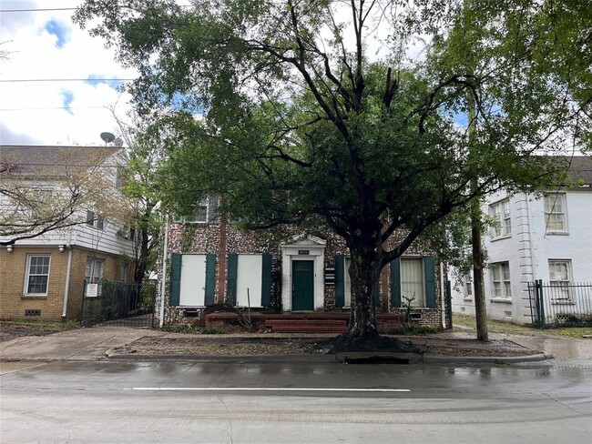 Foto del edificio - 1939 Richmond Ave.