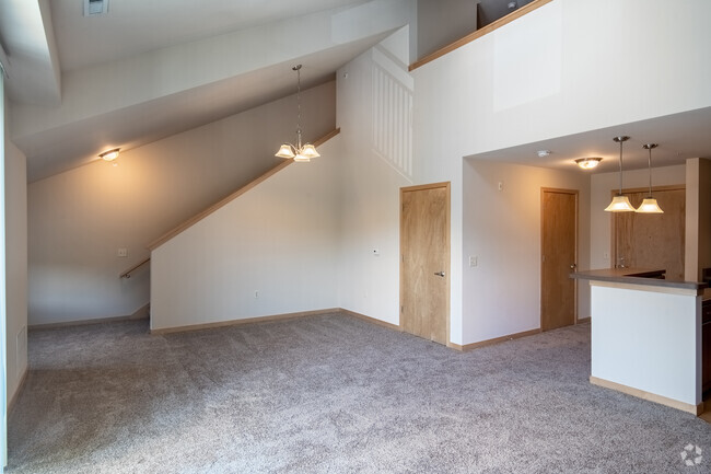 STUDIO LOFT, 1BA - 1125SF - Glacier Valley Apartments