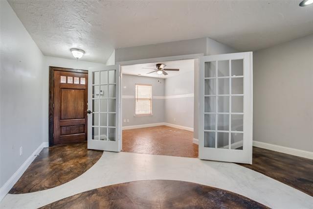 Building Photo - 2125 Lone Pecan Dr