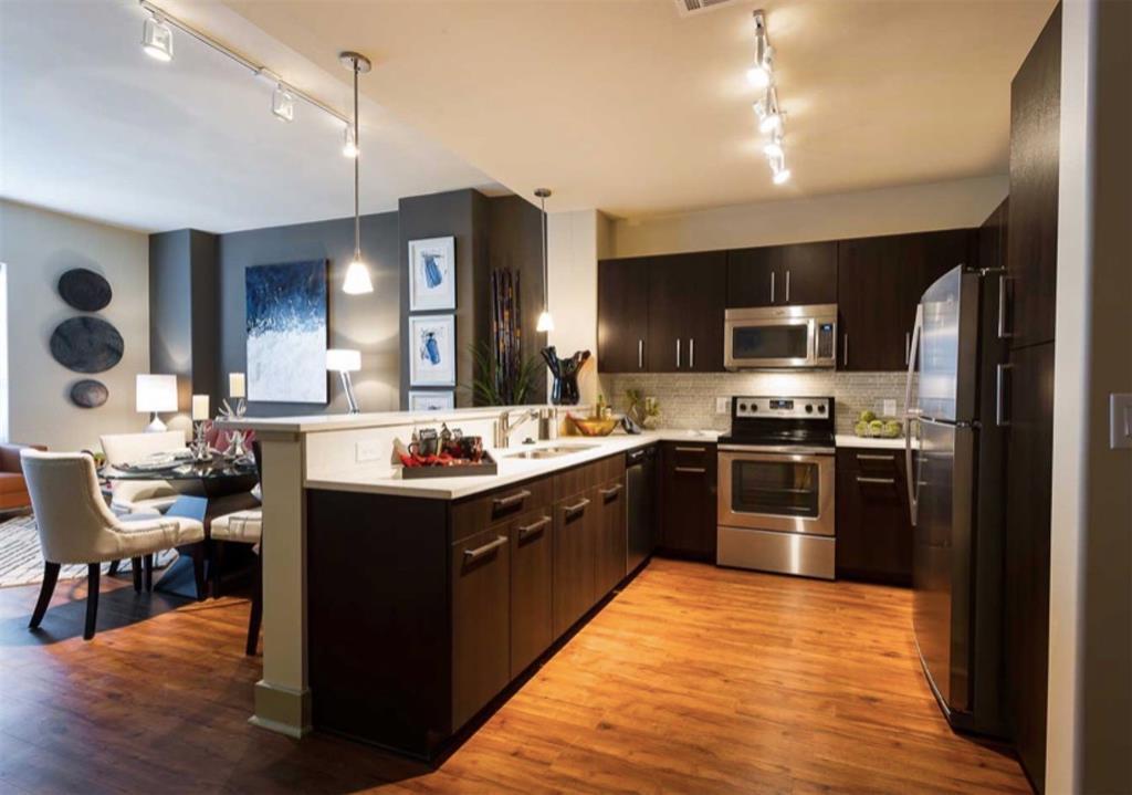 Foto principal - 1340 W Gray St